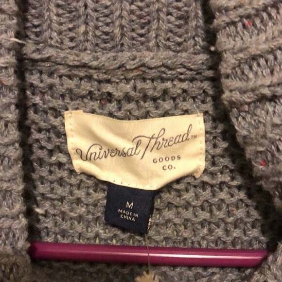 Universal thread size medium purple sweater NWT - Picture 6 of 9